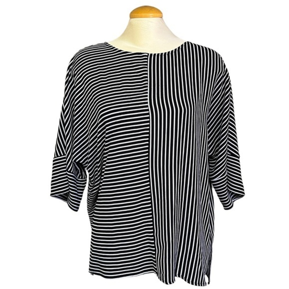 Women's Large Spense Black and White Striped Top